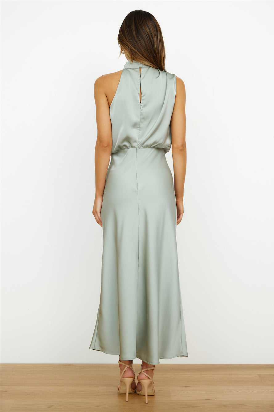 Elira  Elegante Maxi Dress