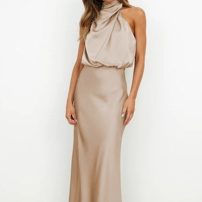 Elira Elegante Maxi Dress